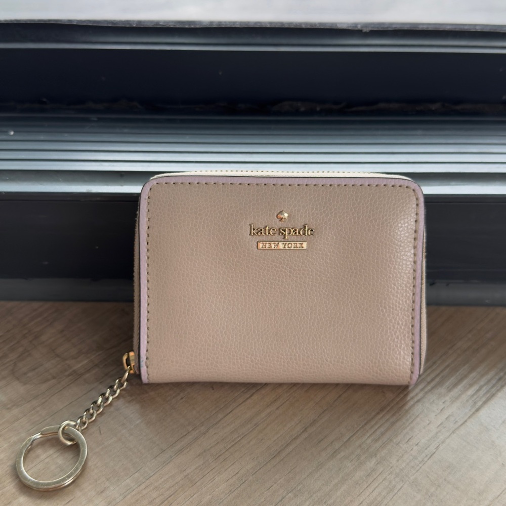 Kate Spade Dani Patterson Drive Painted Edge Keychain Wallet